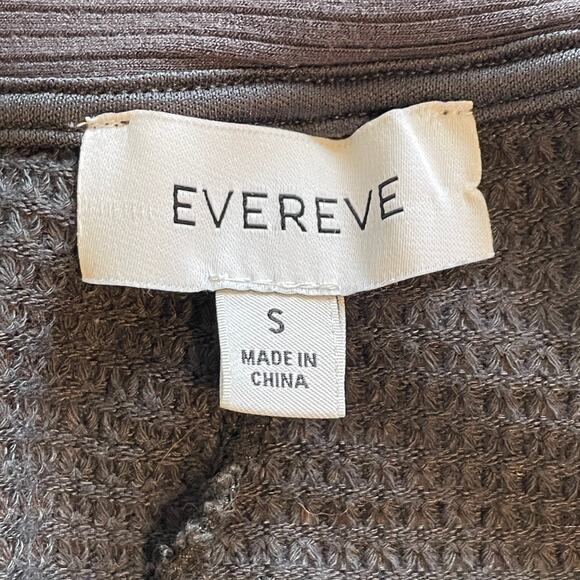 Evereve Delia Waffle Knit Surplice Top Womens Small Gray Athleisure Pullover - Picture 7 of 11
